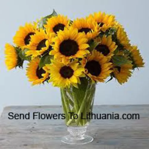 Ein wunderschönes Vasenarrangement aus Sonnenblumen